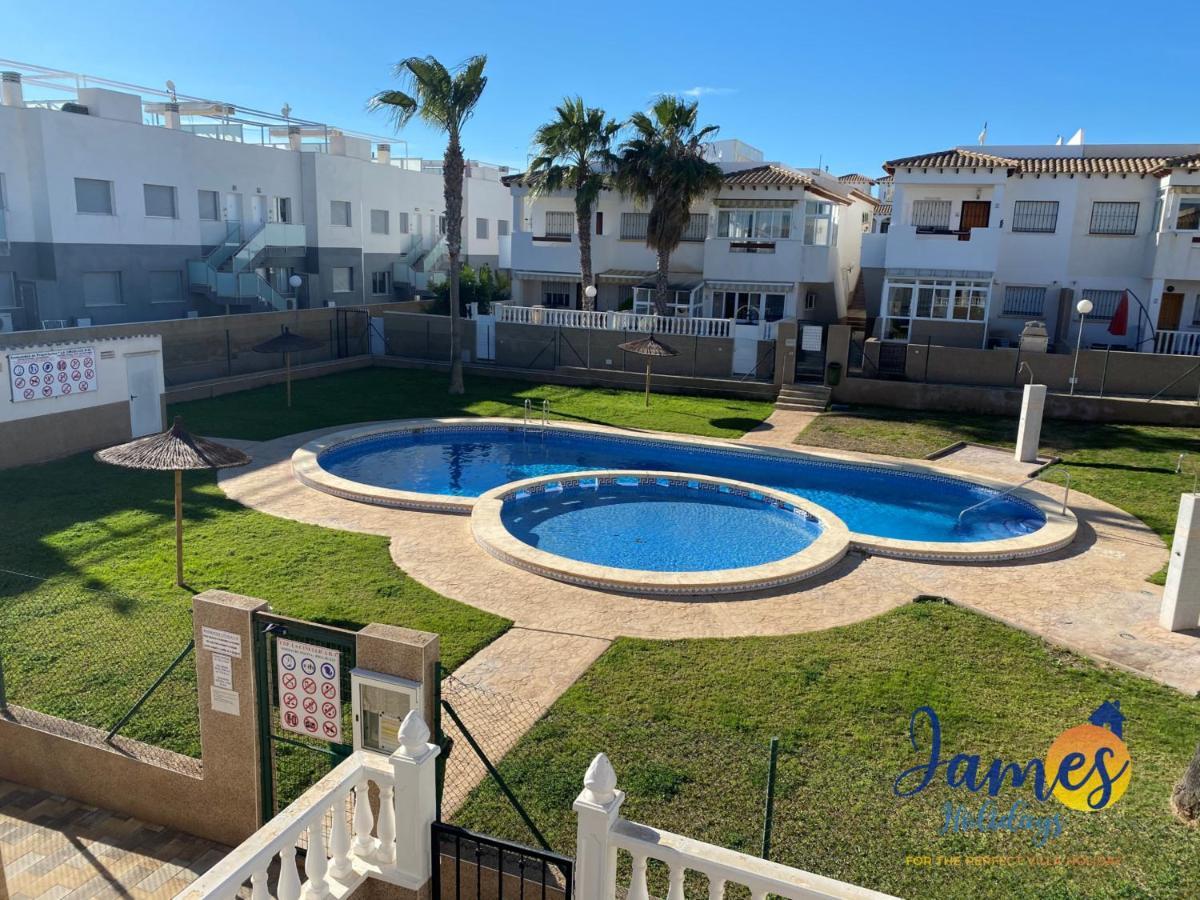 La Cinuelica, R3 1St Floor Apartment Com Pool L149 Торрев'єха Екстер'єр фото