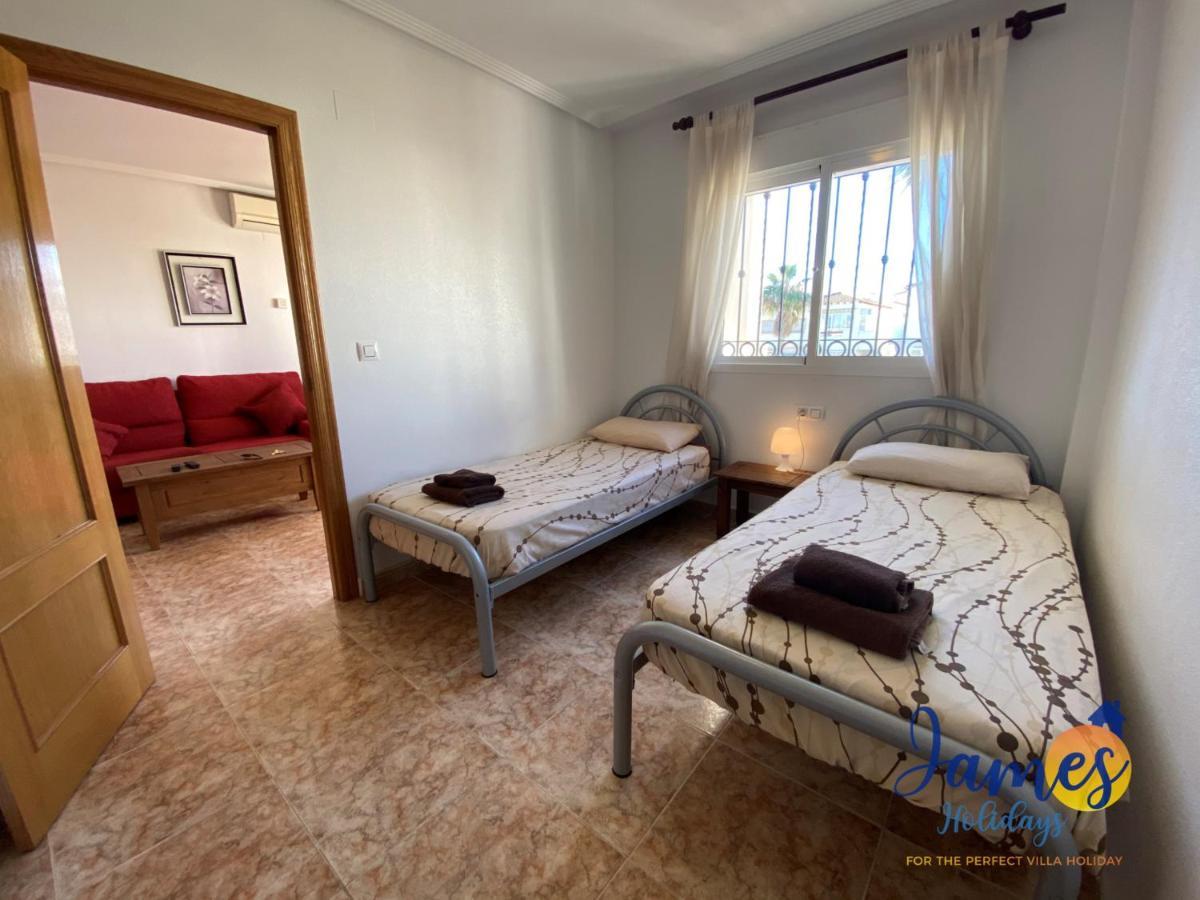La Cinuelica, R3 1St Floor Apartment Com Pool L149 Торрев'єха Екстер'єр фото