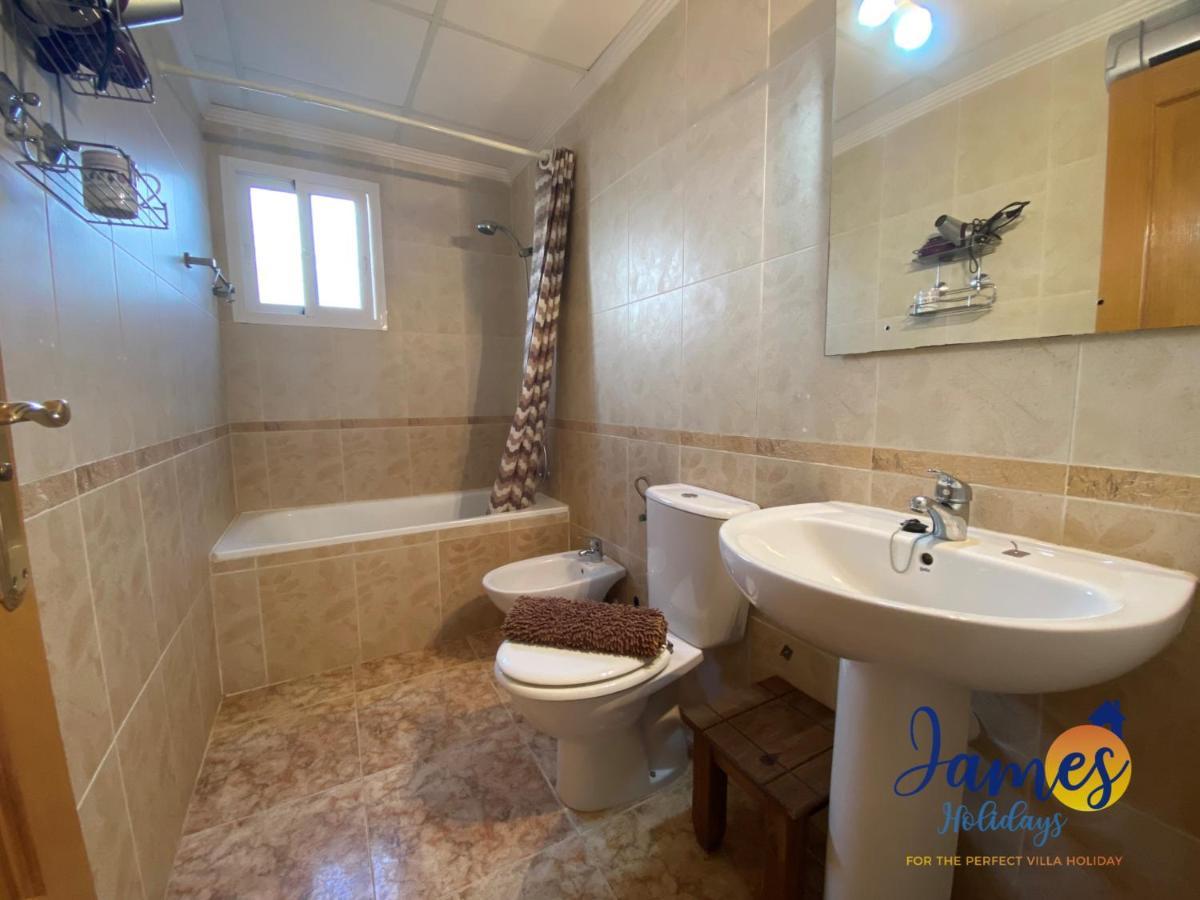 La Cinuelica, R3 1St Floor Apartment Com Pool L149 Торрев'єха Екстер'єр фото